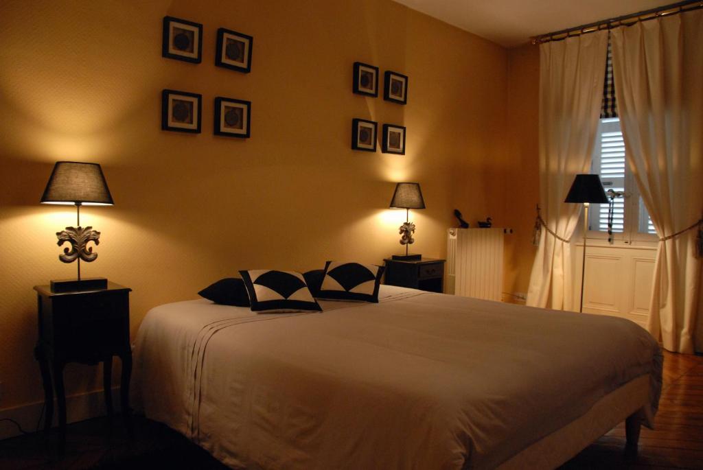 Bed and Breakfast Chateau De La Flechere Blacé Zimmer foto
