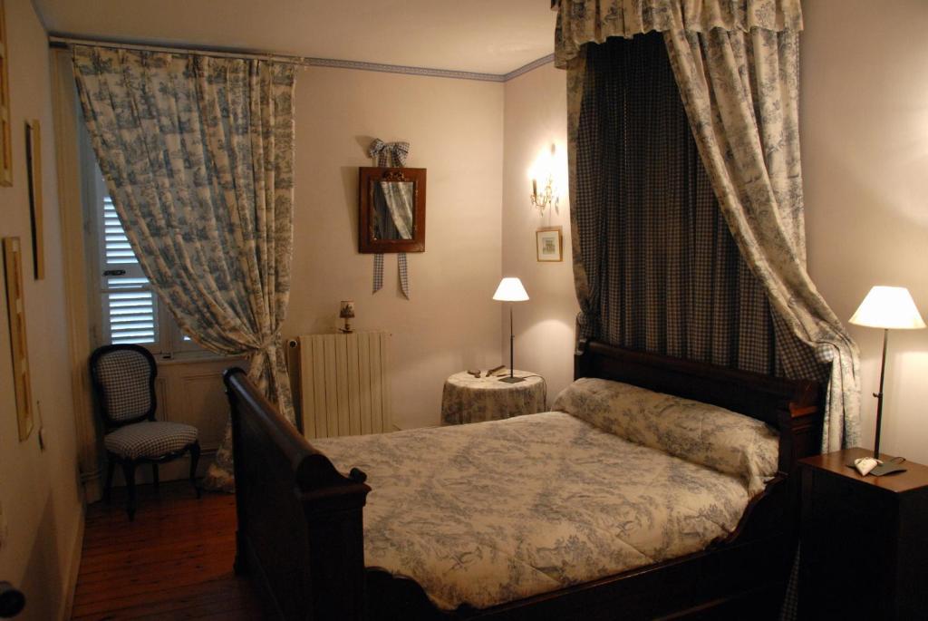 Bed and Breakfast Chateau De La Flechere Blacé Zimmer foto
