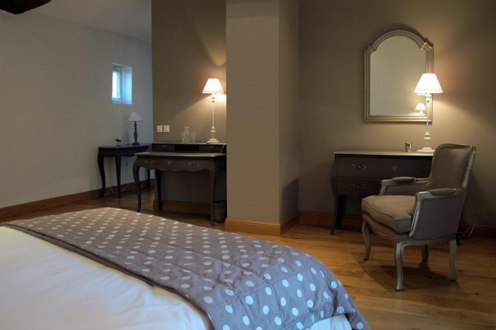Bed and Breakfast Chateau De La Flechere Blacé Zimmer foto